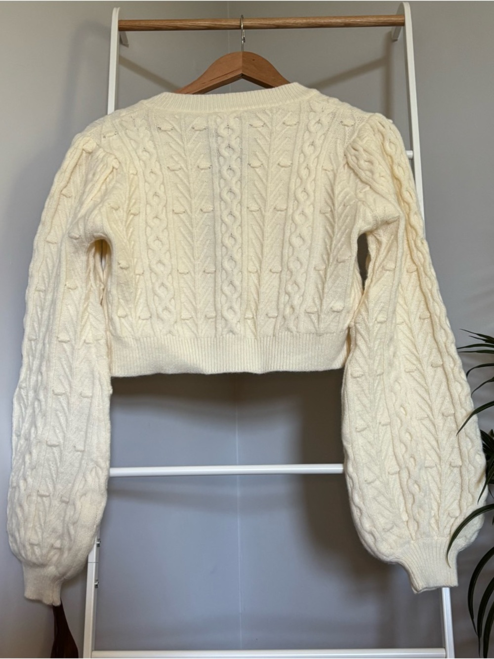 Storia Cream Cable Knit Cropped Cardigan with Brown Bow Ties - Picture 7 of 15